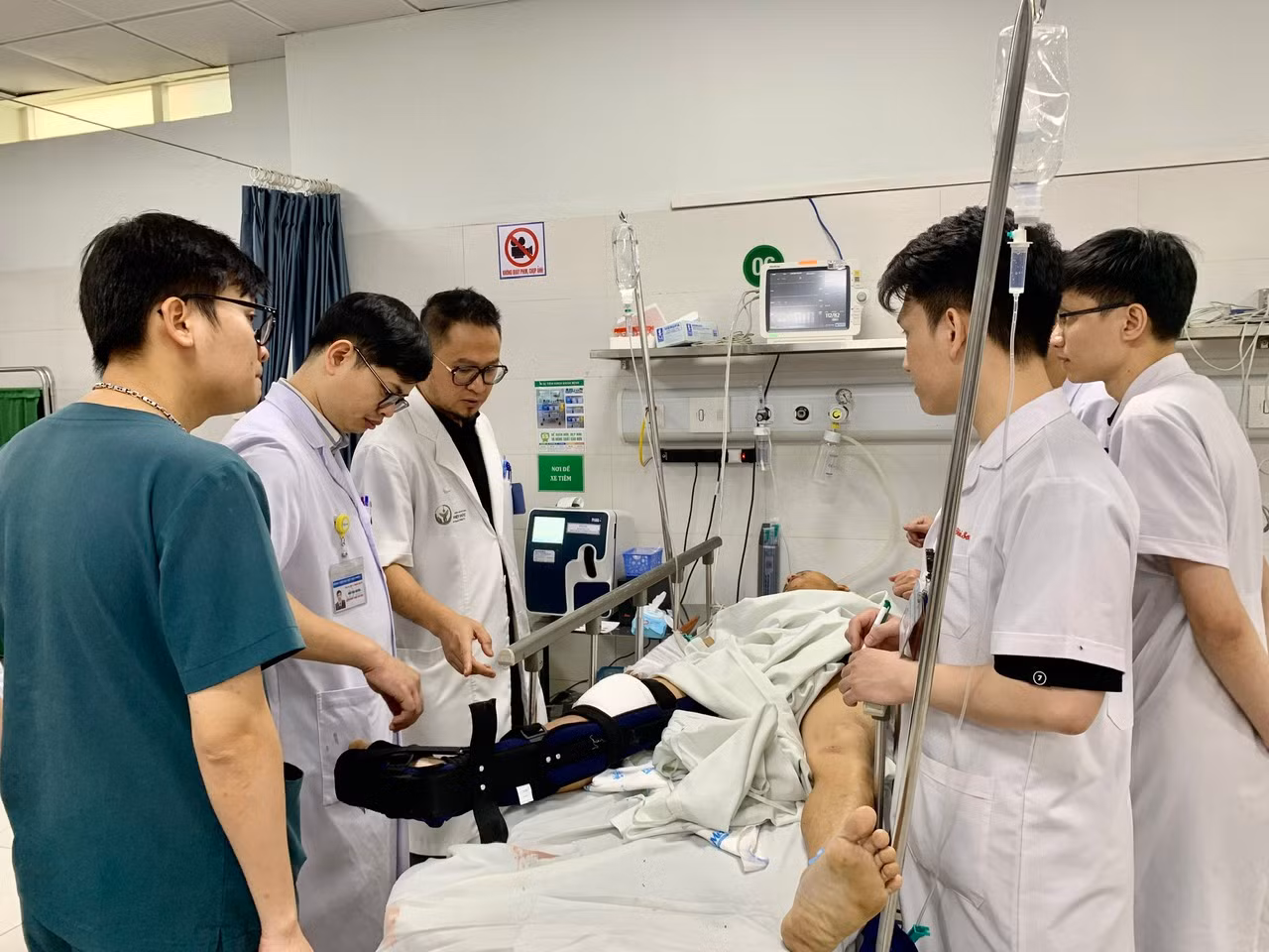 Nhiều ca cấp cứu trong 5 ngày nghỉ lễ -0