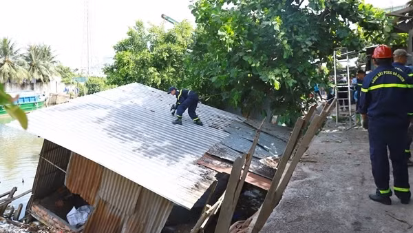 TP Cần Thơ: Liên tiếp xảy ra nhiều điểm sạt lở, hư hỏng nhà cửa