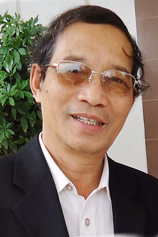 nhà thơ bang_viet.jpg -1