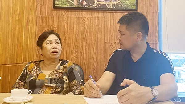Thống nhất non sông, con gái mới biết cha mình hy sinh trong chiến dịch Điện Biên Phủ