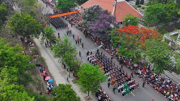 Miền Bắc mưa dông diện rộng