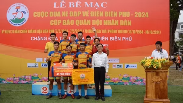 Petrovietnam tham gia nhiều hoạt động ý nghĩa nhân dịp Kỷ niệm 70 năm Chiến thắng Điện Biên Phủ