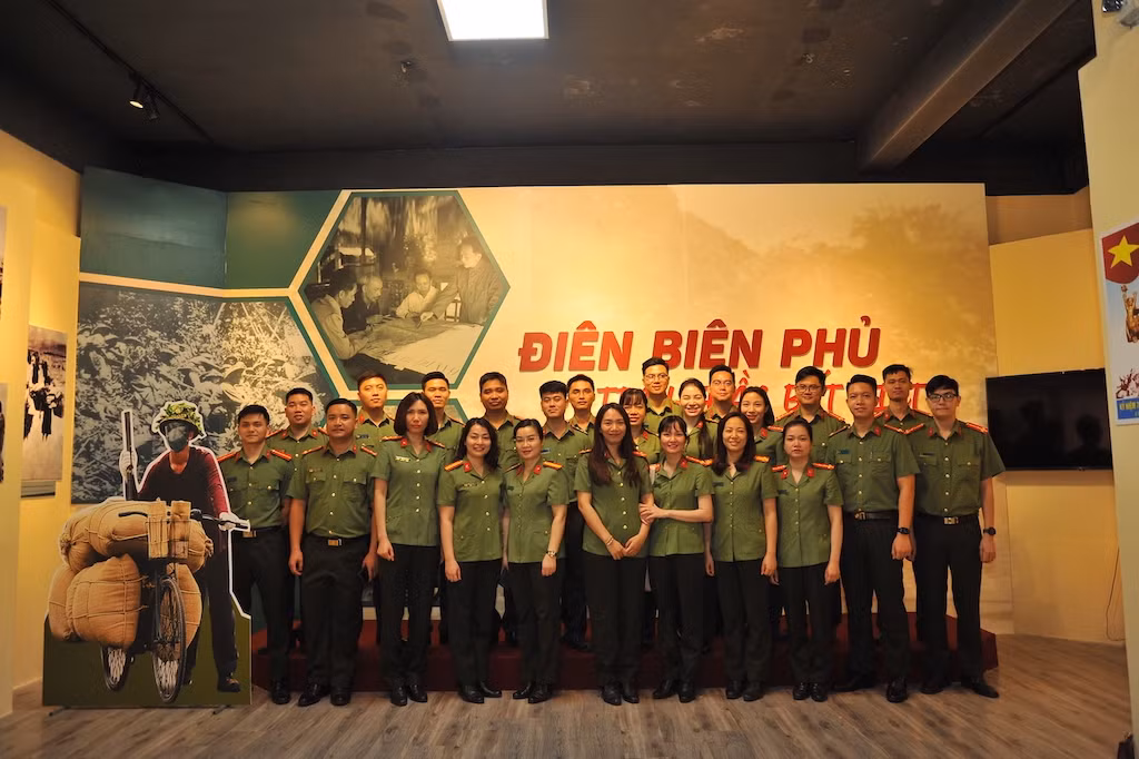 Cụm thi đua số 1, Bộ Công an tổ chức nhiều hoạt động nhân kỷ niệm 70 năm Chiến thắng Điện Biên Phủ -0