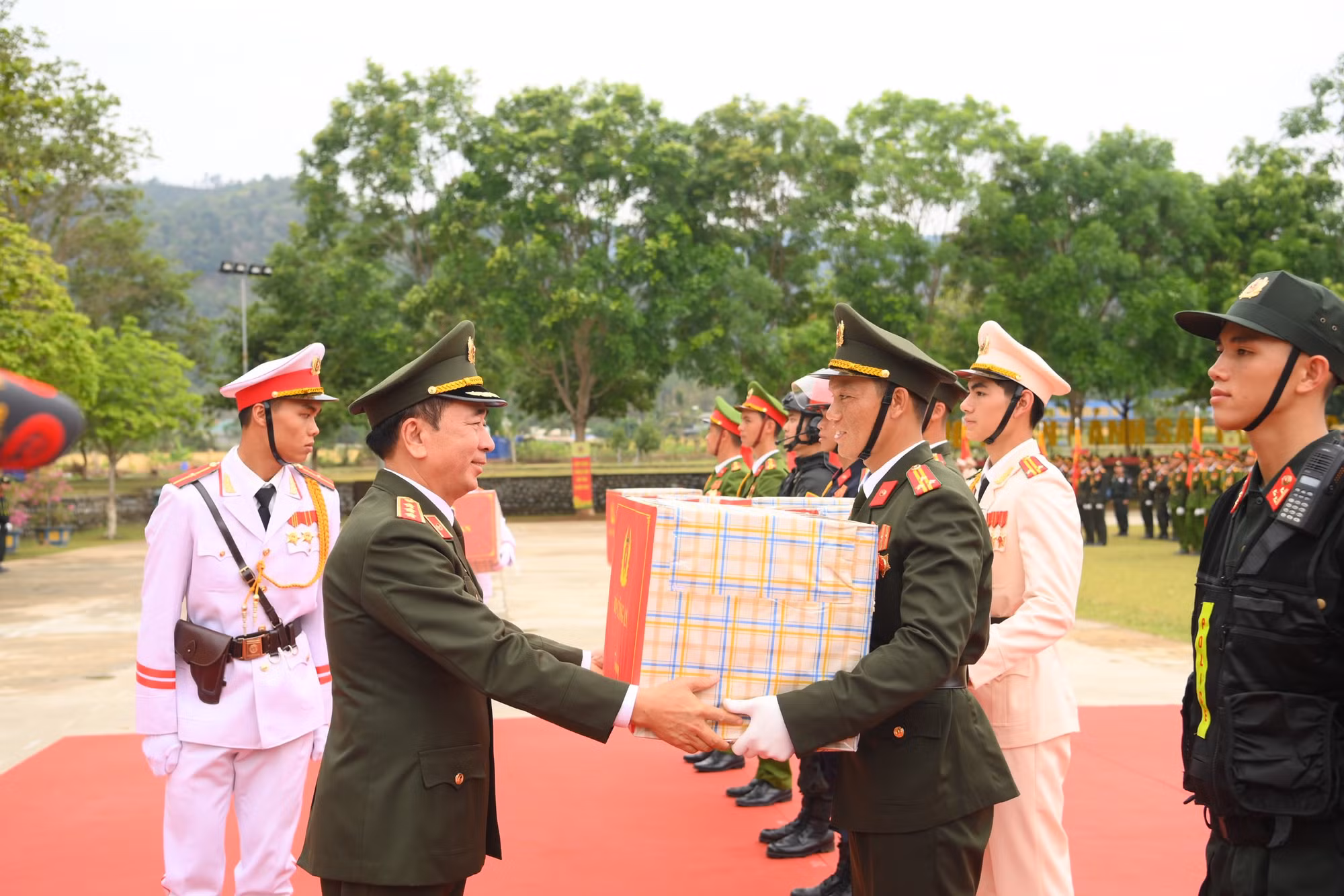 Lực lượng CAND hoàn thành xuất sắc nhiệm vụ diễu binh, diễu hành trong Lễ Kỷ niệm 70 năm Chiến thắng Điện Biên Phủ -0