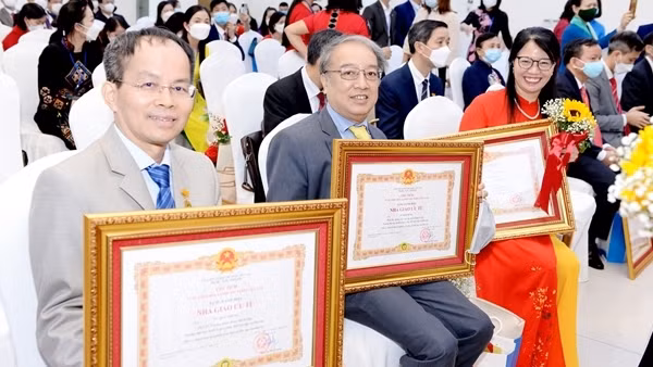 Rút gọn thủ tục, quy trình xét tặng danh hiệu Nhà giáo nhân dân, Nhà giáo ưu tú