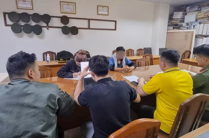 Công an làm việc với nhiều trường hợp đăng tải thông tin sai sự thật ở Đà Lạt -0