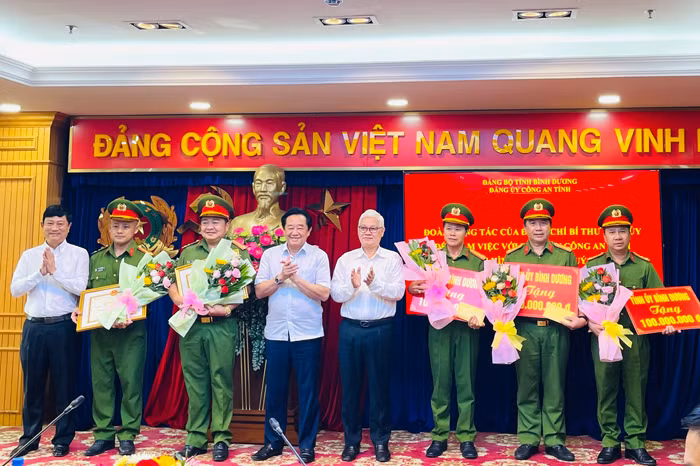Chuyện chưa kể từ những chuyên án ma túy “khủng” -0