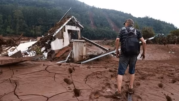 Lũ lụt ở Brazil: Thương vong không ngừng tăng