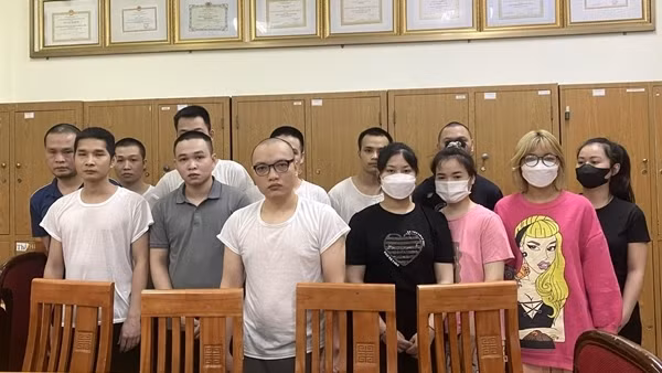 Thuê máy chủ ở nước ngoài, “tú ông” lập hàng loạt web sex môi giới mại dâm