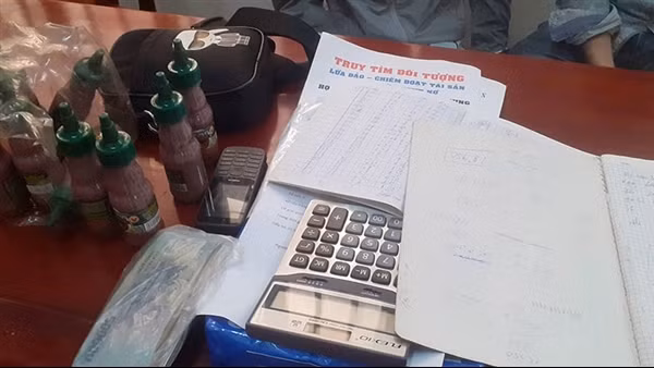 “Tín dụng đen”: Vay dễ, trả khó!
