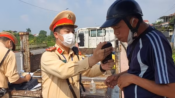Xử lý nghiêm các “ma men” vùng cao cầm lái ảnh 4