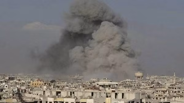 Tiêm kích Israel nã bom trúng cứ điểm quân đội Syria ảnh 3
