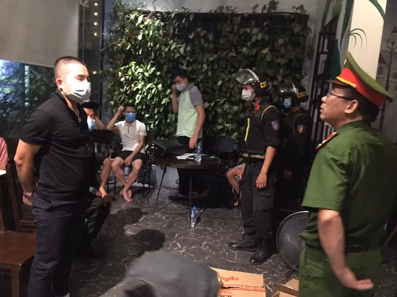 Triệt phá ổ nhóm tội phạm núp bóng doanh nghiệp để hoạt động -0