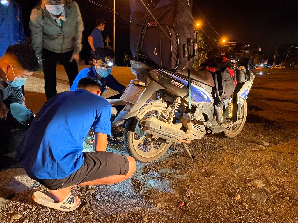 sinh vien 1.jpg -0