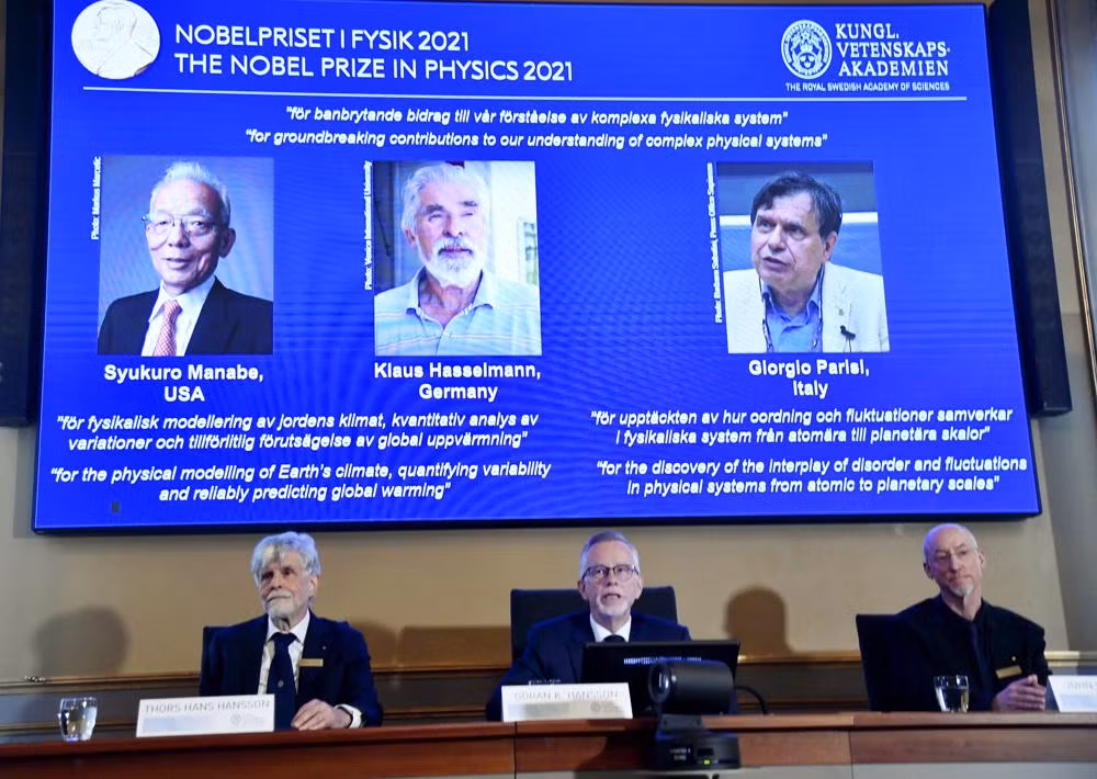 Nobel Vật lý 2021 xướng tên 3 nhà khoa học -0