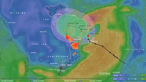 Biển Đông đón Bão số 7, miền Trung mưa tầm tã ảnh 3