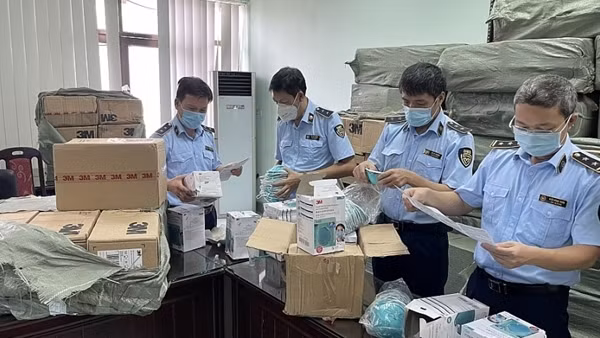 Xử lý hơn 3.700 vụ buôn lậu, gian lận thương mại và hàng giả ảnh 1