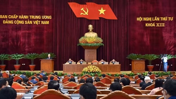 Trung ương thảo luận phát triển kinh tế xã hội, kết quả và giải pháp phòng chống dịch ảnh 2