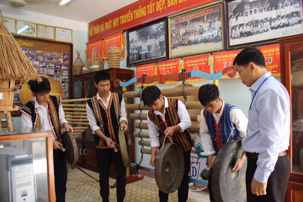 Bảo tồn văn hóa cồng chiêng -0