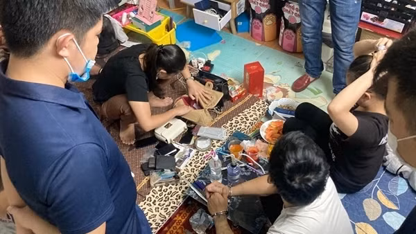 Khởi tố vụ án, bắt giữ 14 đối tượng cầm hung khí gây náo loạn đường phố Hải Phòng ảnh 2
