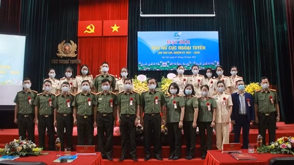 Hạt nhân tiêu biểu, đóng góp quan trọng cho thành tích của Cục Ngoại tuyến