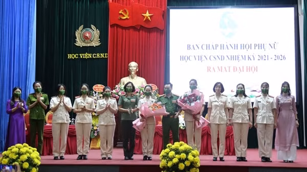 Phụ nữ Đại học CSND sáng tạo hoàn thành tốt nhiệm vụ chính trị ảnh 3