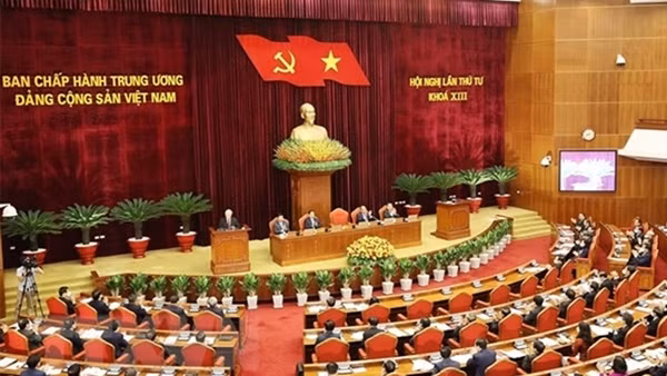 Đưa ra quyết sách kịp thời để phục hồi và phát triển kinh tế - xã hội ảnh 1
