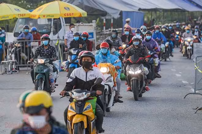 Đảm bảo người dân có nhu cầu về quê được đưa, đón an toàn, chu đáo -0