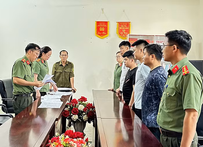 Triệt phá ổ nhóm “Chế tạo, tàng trữ, mua bán trái phép vũ khí quân dụng” quy mô lớn bắt nhiều đối tượng thu tang vật khủng -0