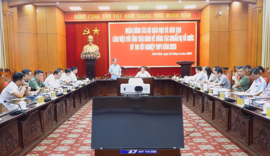 Không để việc sáp nhập tỉnh thành ảnh hưởng đến thi tốt nghiệp THPT -0