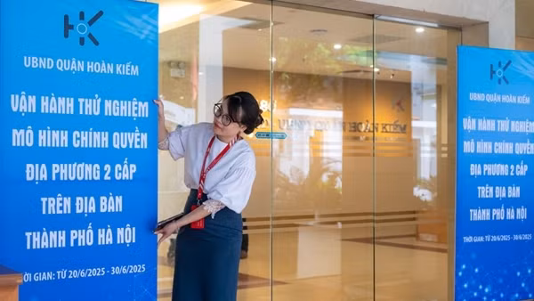 Hà Nội đồng loạt công bố bộ máy mới của các xã, phường vào sáng 30/6
