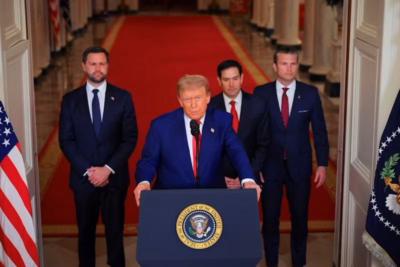 Ông Trump phát cảnh báo đỏ tới Iran sau vụ tấn công 3 cơ sở hạt nhân -0