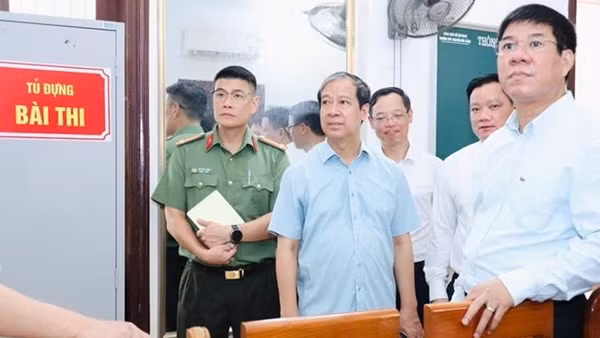 Không để việc sáp nhập tỉnh, thành ảnh hưởng đến thi tốt nghiệp THPT