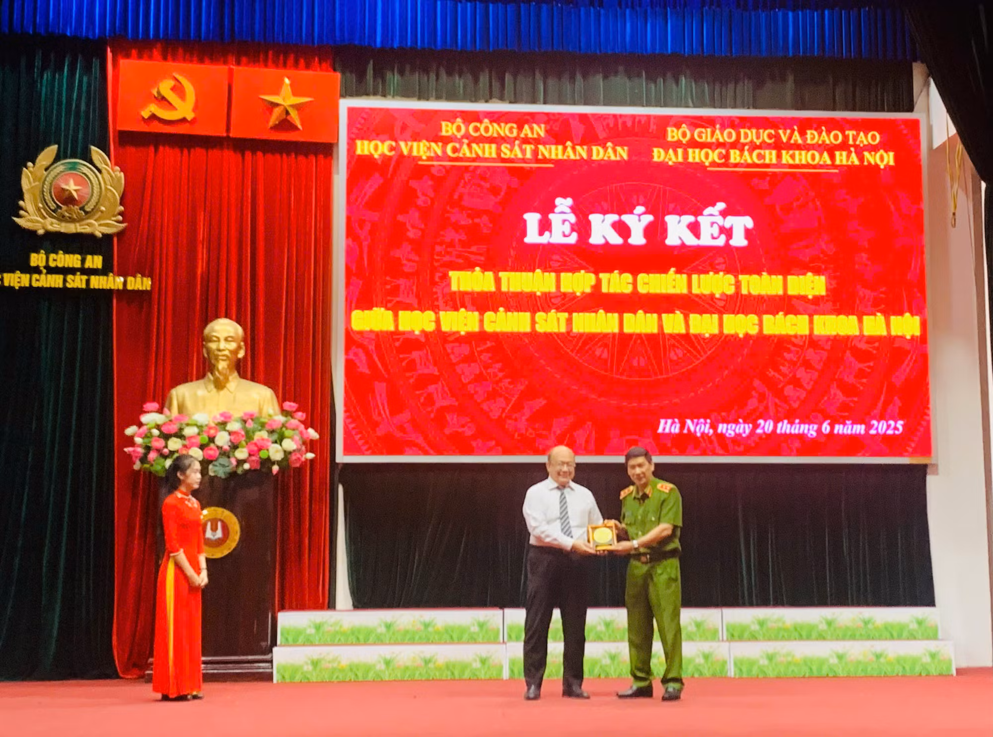 Học viện CSND và Đại học Bách khoa Hà Nội ký kết thỏa thuận hợp tác toàn diện -0