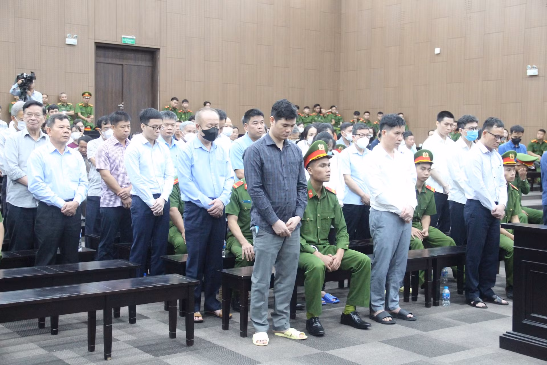 Lời khai của cựu Bí thư Tỉnh ủy Vĩnh Phúc Hoàng Thị Thúy Lan về hành vi nhận hối lộ số tiền rất lớn -0