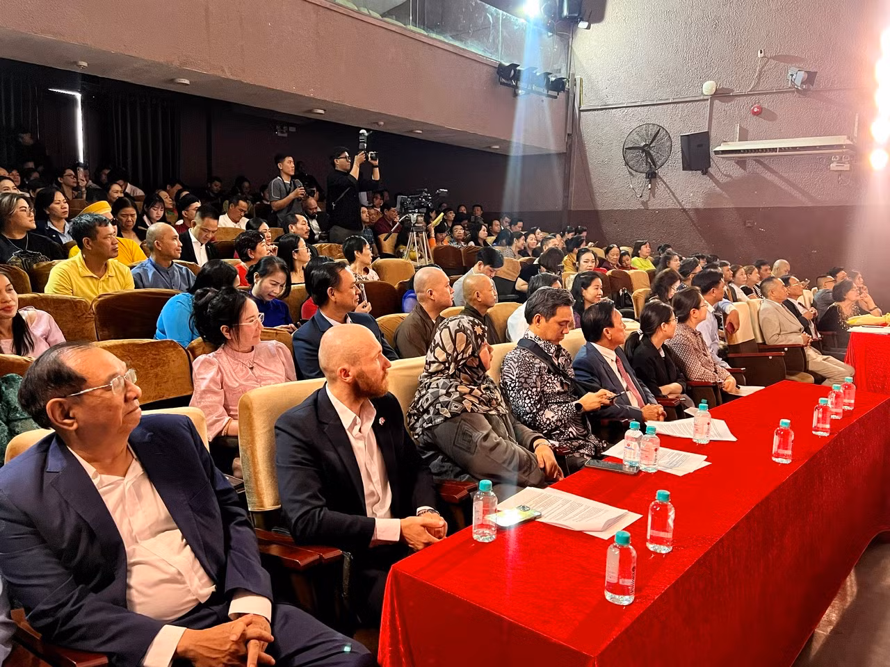 UNESCO tiếp tục đồng hành bảo tồn và phát triển nghệ thuật Đờn ca tài tử Nam bộ -0