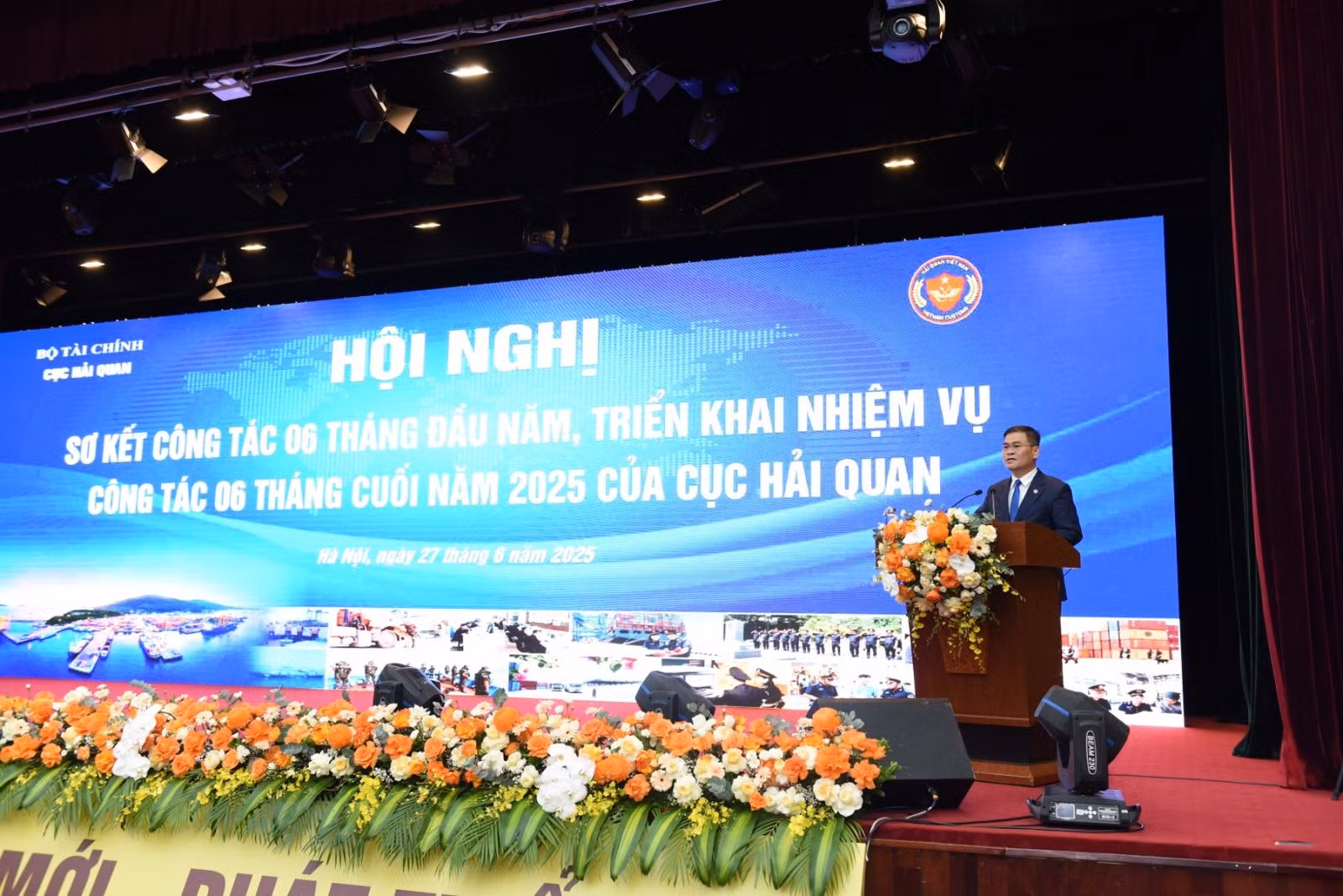 Trung bình mỗi ngày thu ngân sách từ xuất nhập khẩu đạt 1.850 tỷ đồng -0