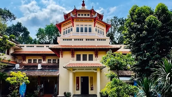 Lần đầu tiên trưng bày 17 Bảo vật quốc gia tại TP Hồ Chí Minh