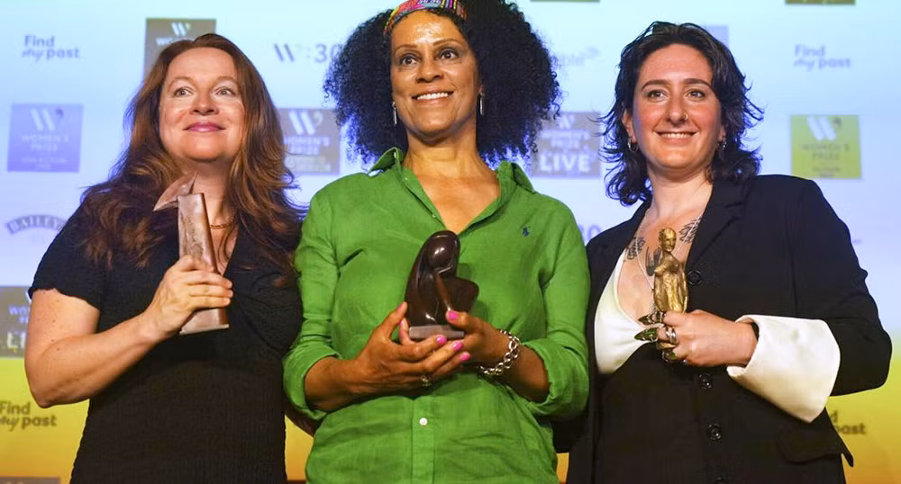 rachel clarke, bernardine evaristo, yael van der wouden du%3fc vinh danh nam nay.jpg -1