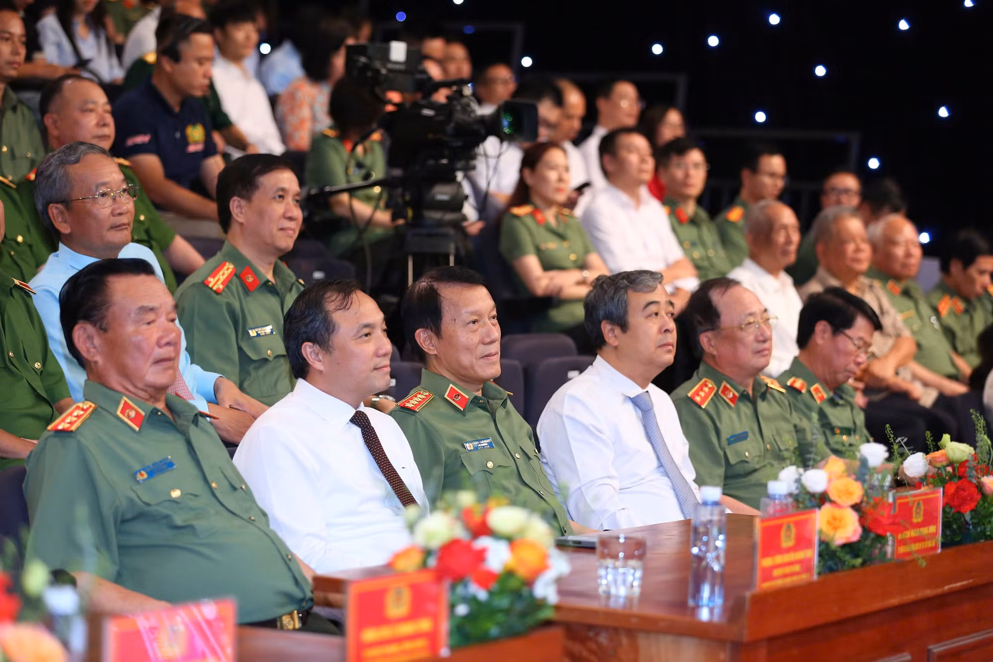 bộ trưởng 1.jpg -0