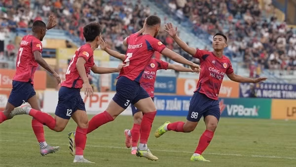 CLB Bóng đá Công an Hà Nội đoạt vị trí thứ 3 V.league 2024/2025