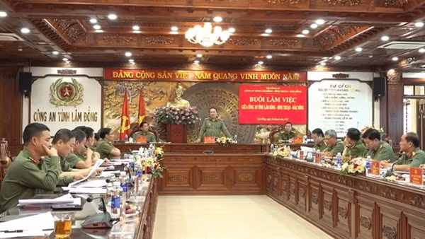 Sáp nhập Công an Lâm Đồng, Đắk Nông, Bình Thuận không để gián đoạn công việc