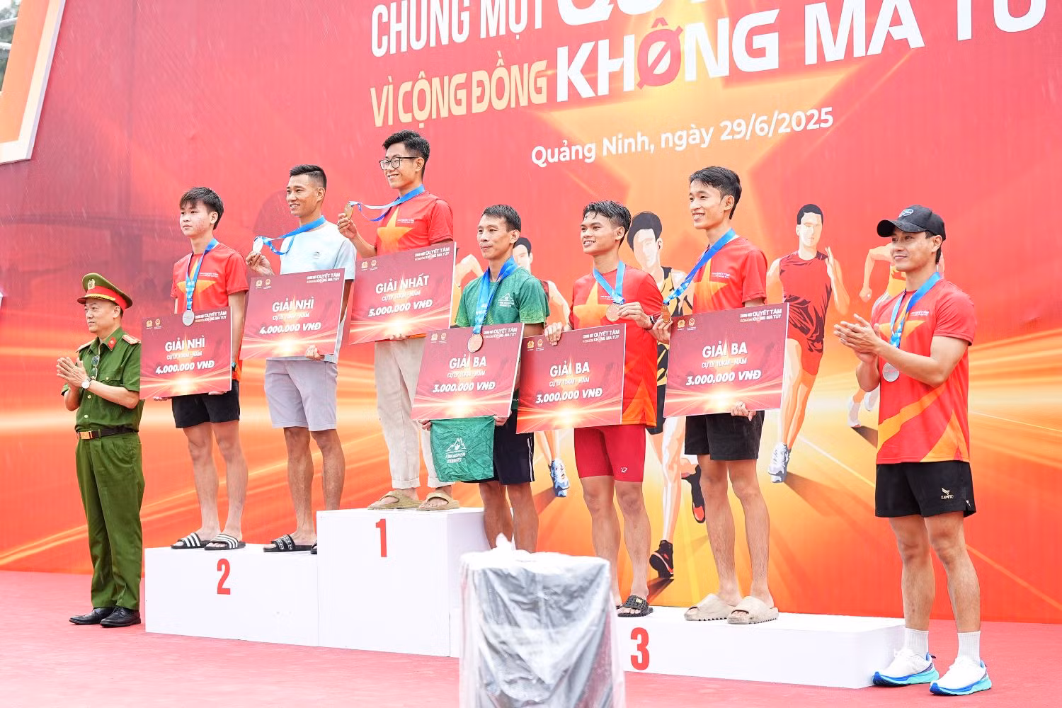 Hơn 5.000 vận động viên tham gia giải chạy “Chung một quyết tâm – Vì cộng đồng không ma túy” -0