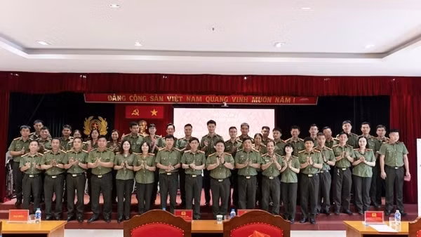 122 CBCS Cục Kỹ thuật nghiệp vụ tham gia hiến máu tình nguyện
