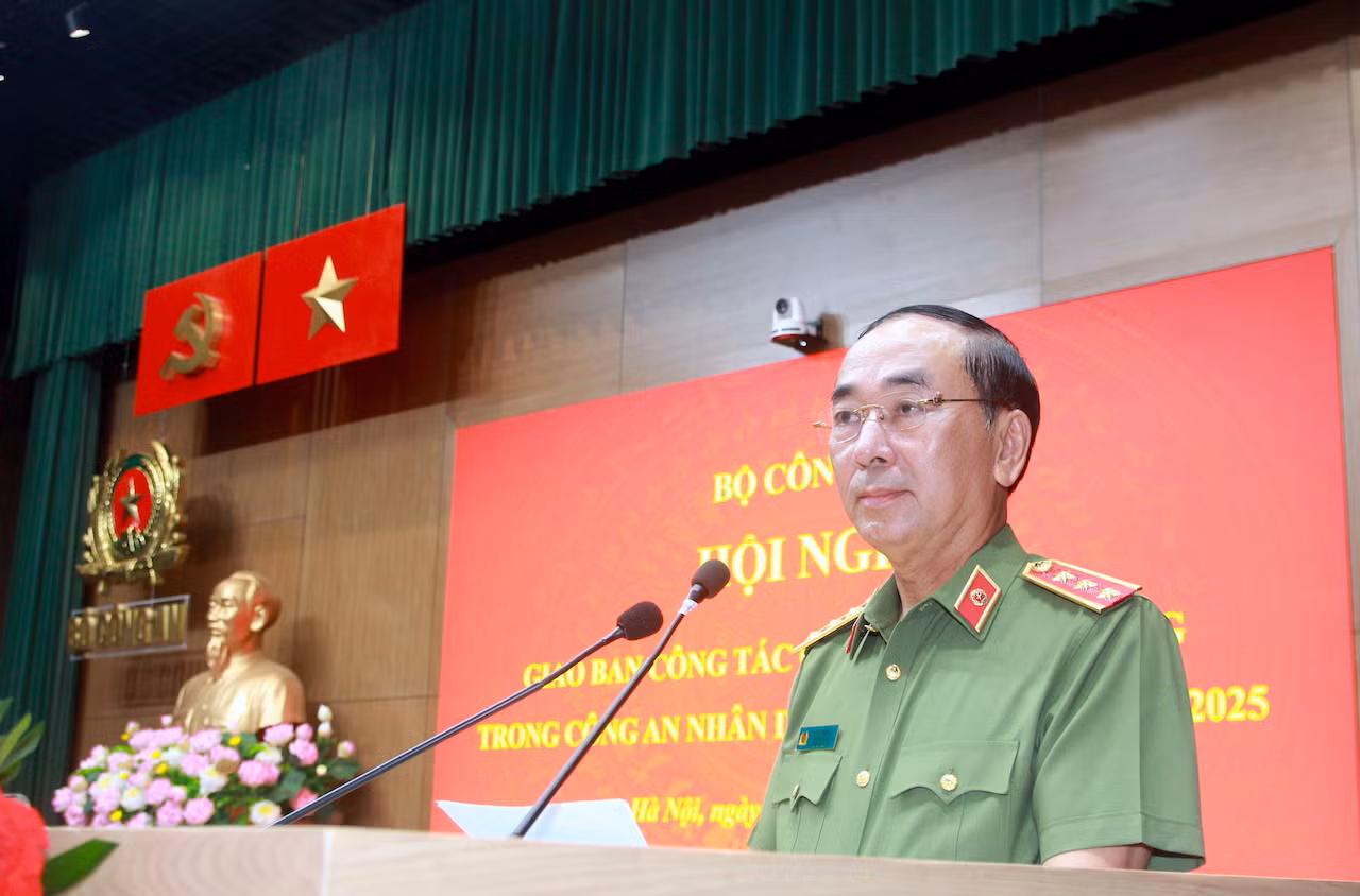 Xác định tầm quan trọng đặc biệt của công tác chính trị, tư tưởng trong CAND -0
