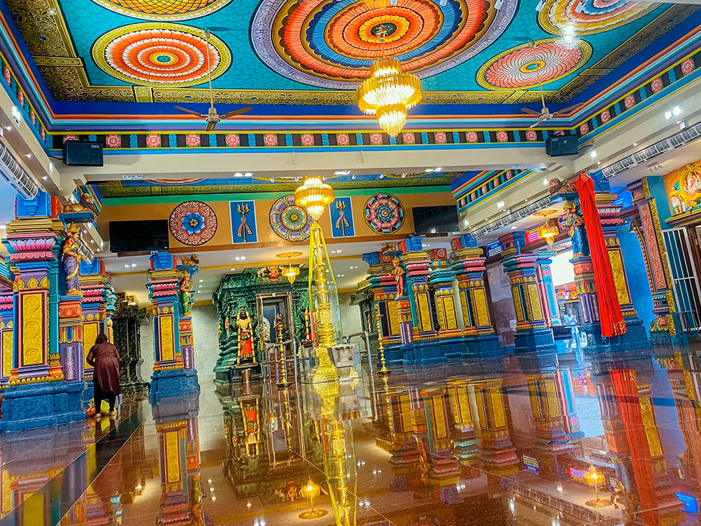Ngắm Kuala Lumpur qua những đền đài -0