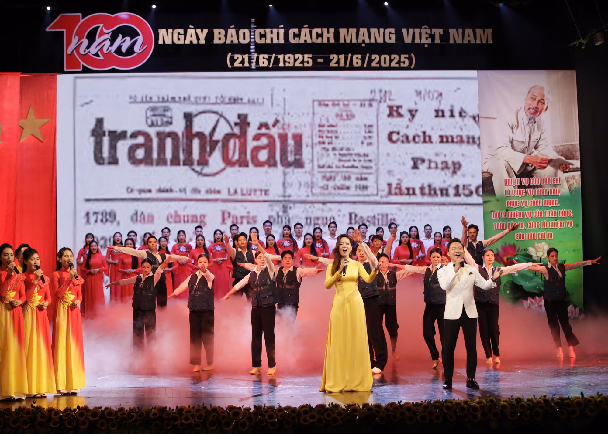 Tôn vinh người làm báo, tái hiện lịch sử Báo chí Cách mạng Việt Nam bằng nghệ thuật -0