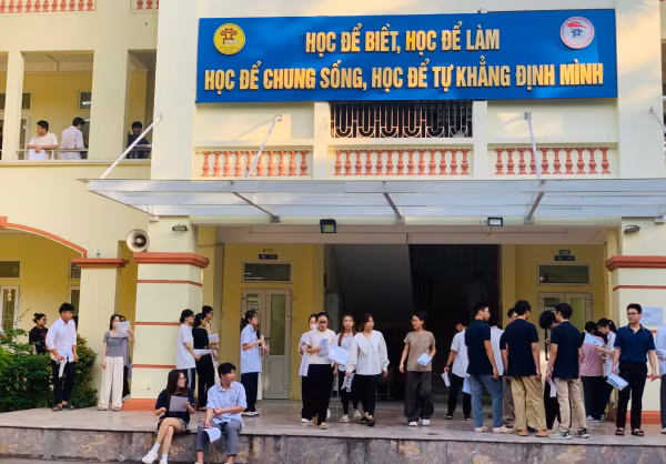 Sáng nay, thí sinh các tỉnh, thành bắt đầu “vượt ải” tốt nghiệp THPT -0