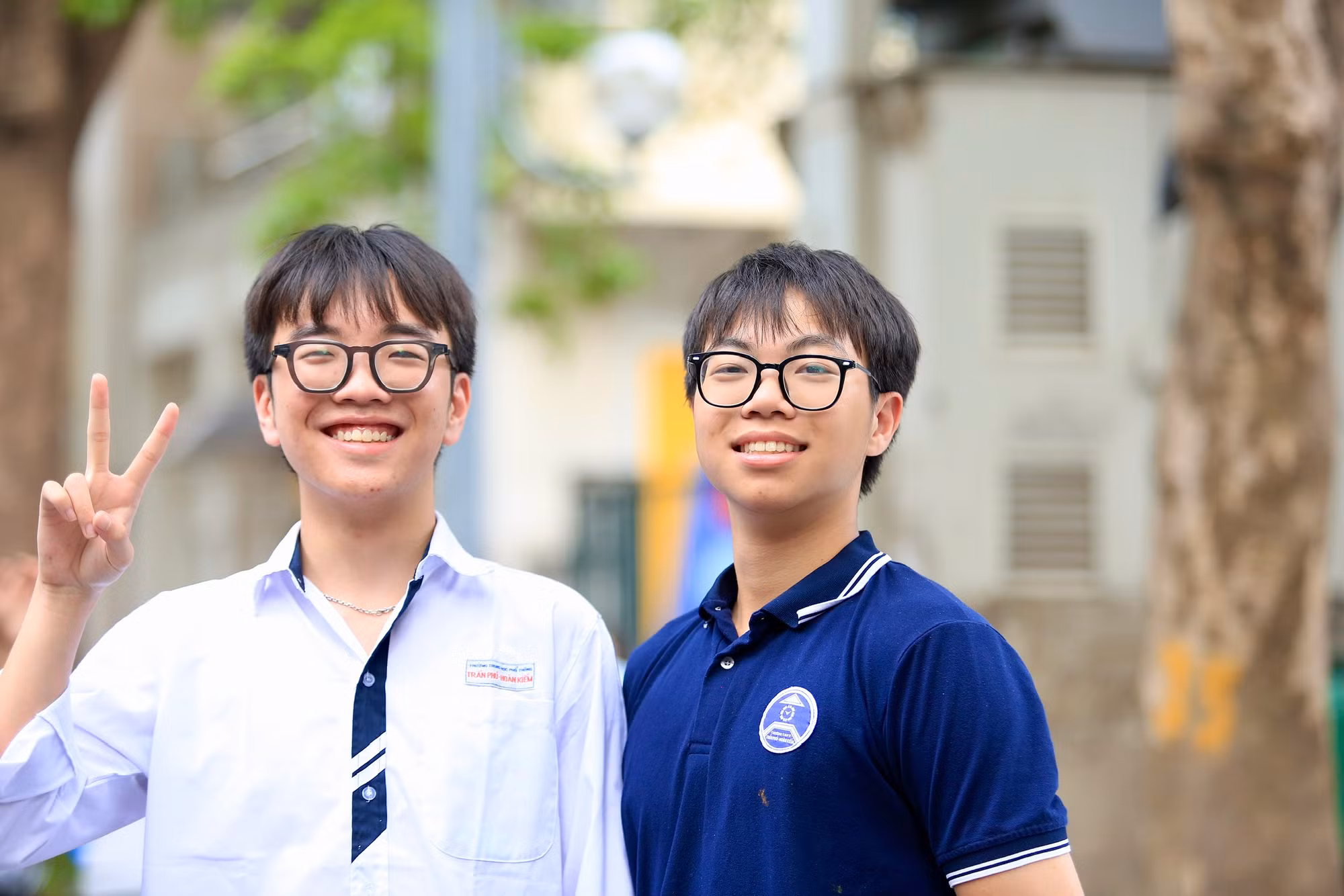 Ngày thi thứ hai THPT Quốc gia 2025: Chuyện về những sĩ tử vượt khó để đi thi -0