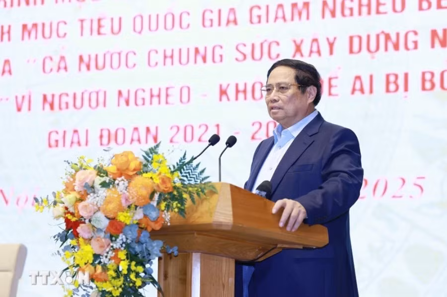 Thủ tướng Phạm Minh Chính phát biểu tại Hội nghị toàn quốc tổng kết Chương trình mục tiêu quốc gia xây dựng nông thôn mới.